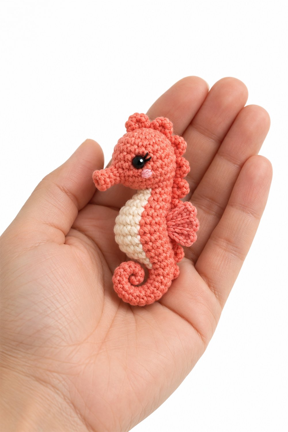 40 Cavalo Marinho Coral Com Barriga Creme - Handmade Pattern