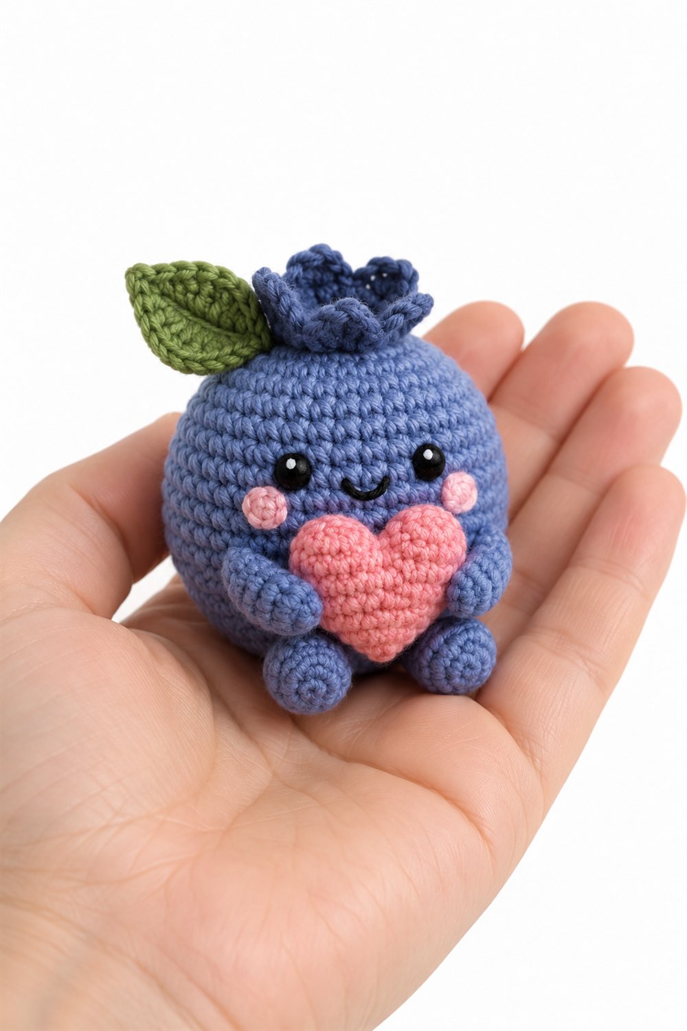 DIY 657 Amigurumi Fofo Mirtilo Abracando Coracao - Crochet Tutorial