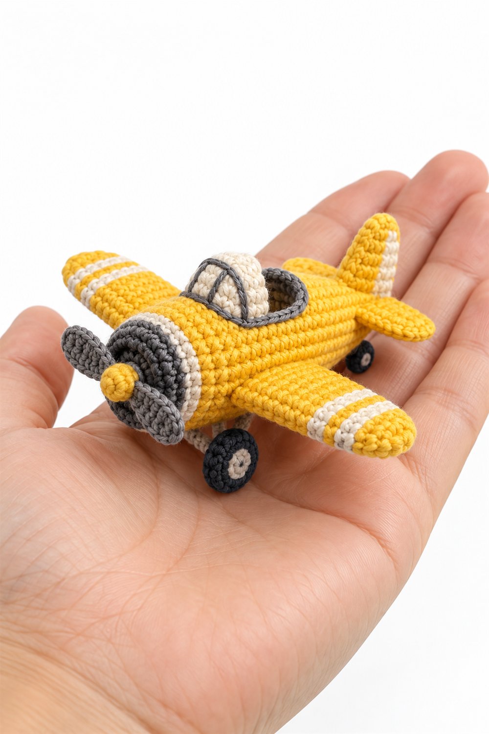 Crochet 712 Aviaozinho Amarelo - Pattern