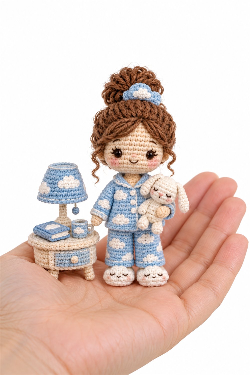 870 Bonequinha Com Pijama De Nuvens - Step by Step