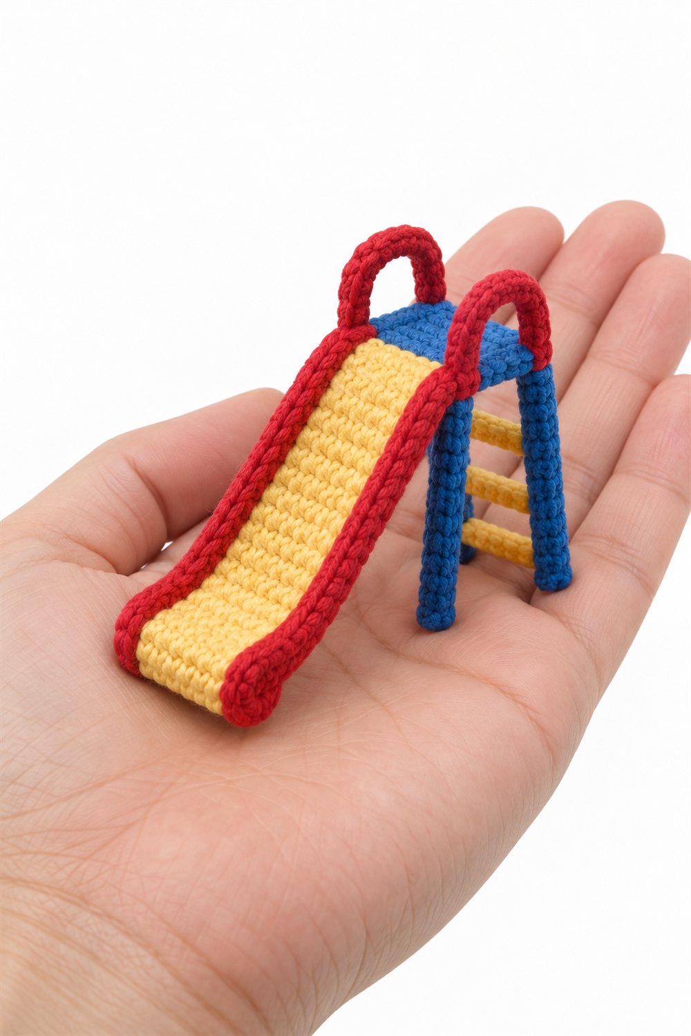 Mini Slide - Amigurumi Pattern